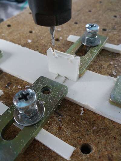 Bad version of the auxiliary clamp